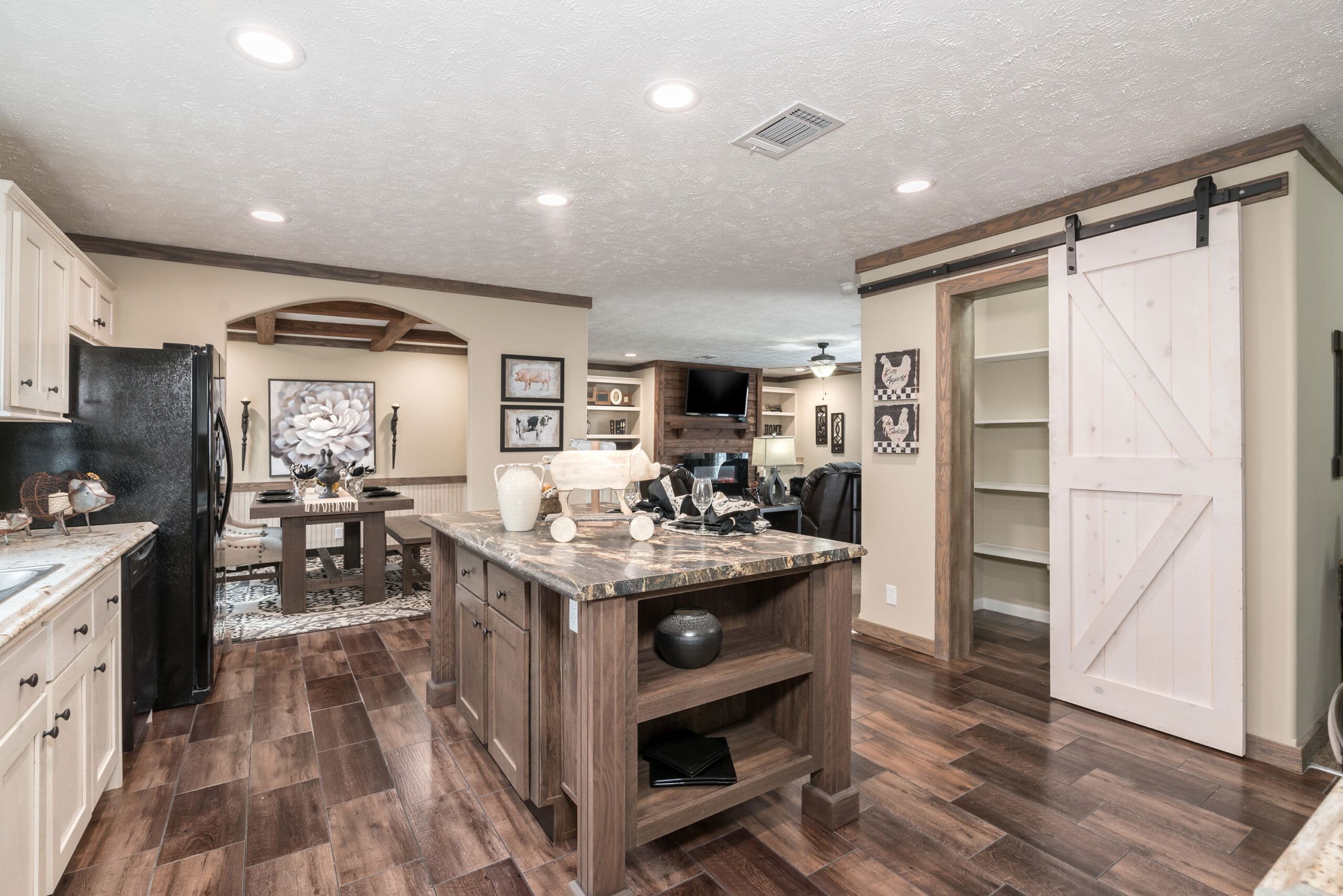 Kb-3242 kitchen home features