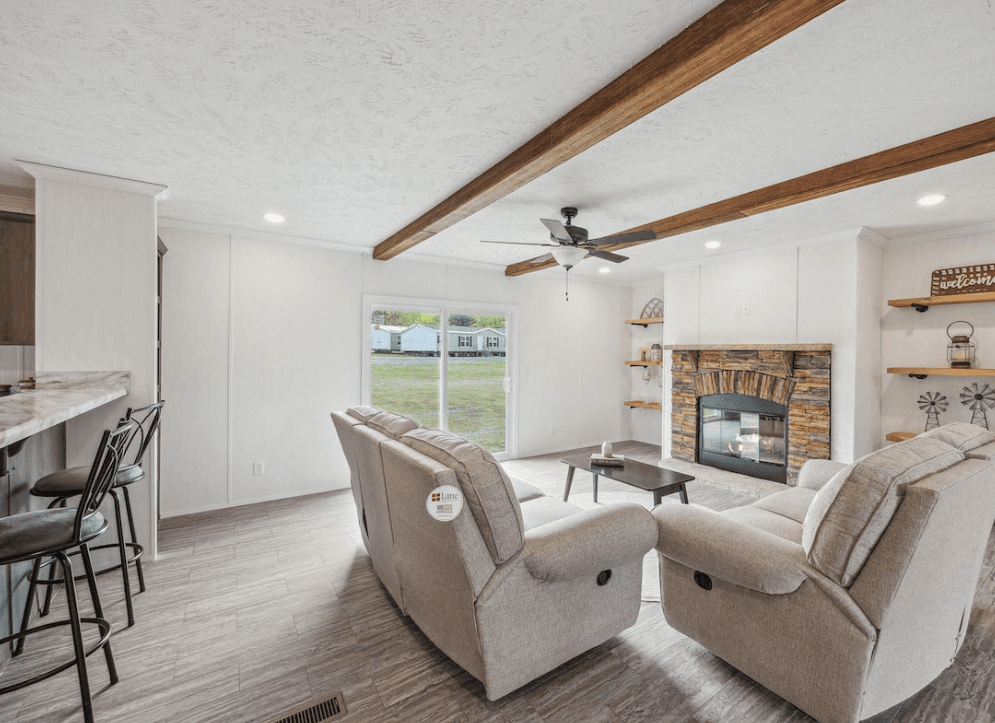 Md-62-32 rubicon interior home features