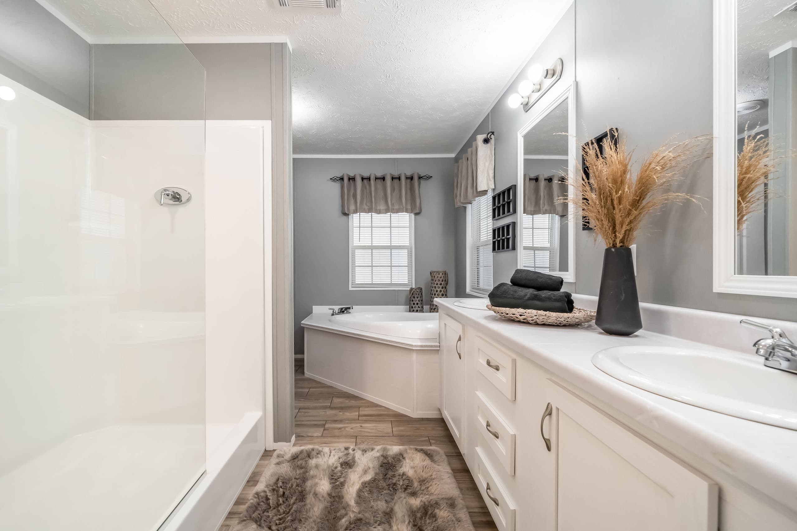 Md series bathroom home features