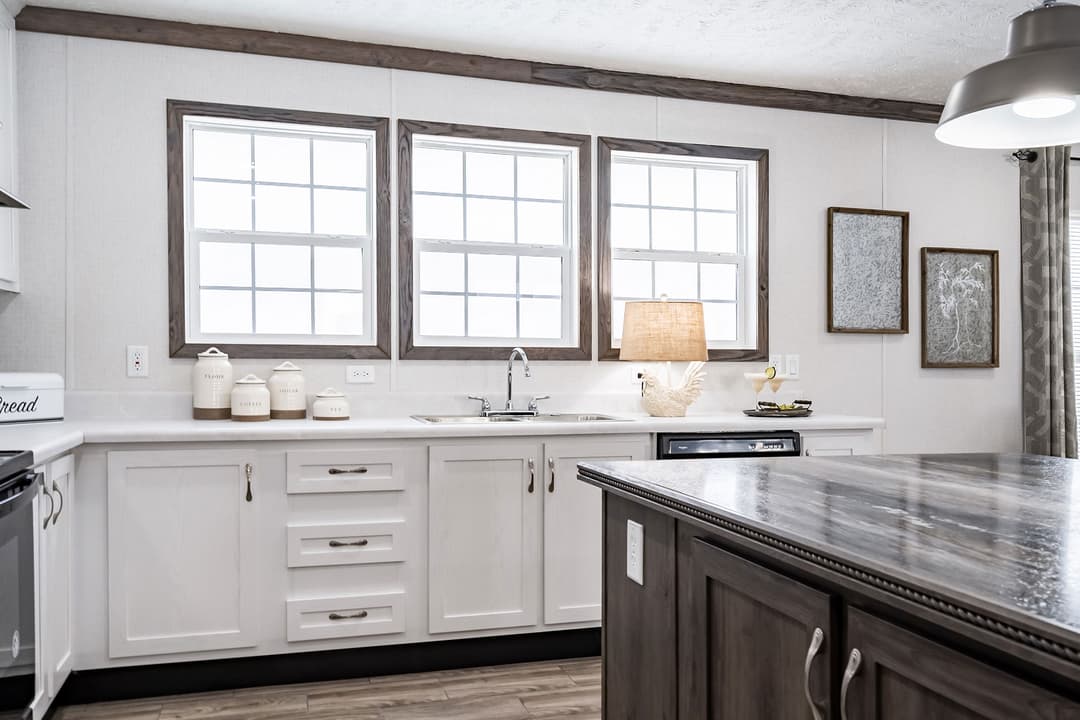 Md-40-32 kitchen home features