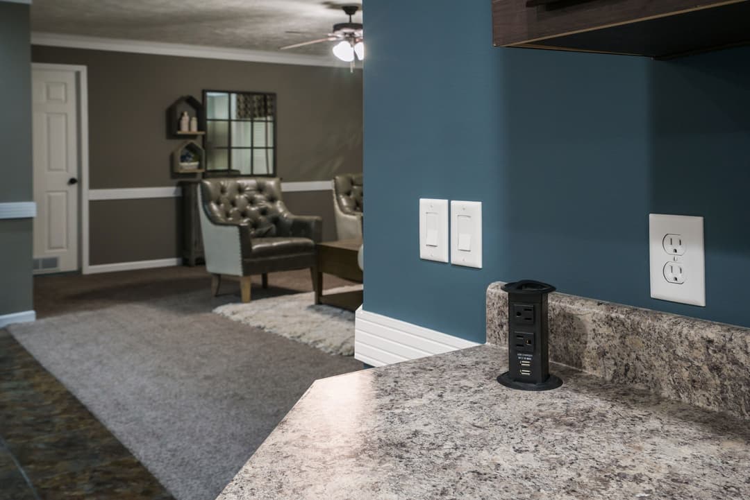 Md-24-32 interior home features