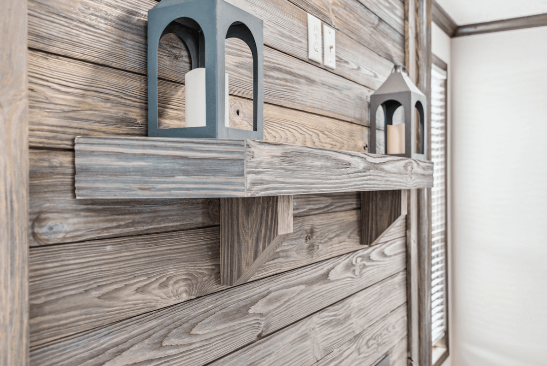 Md-32-76 big red interior home features