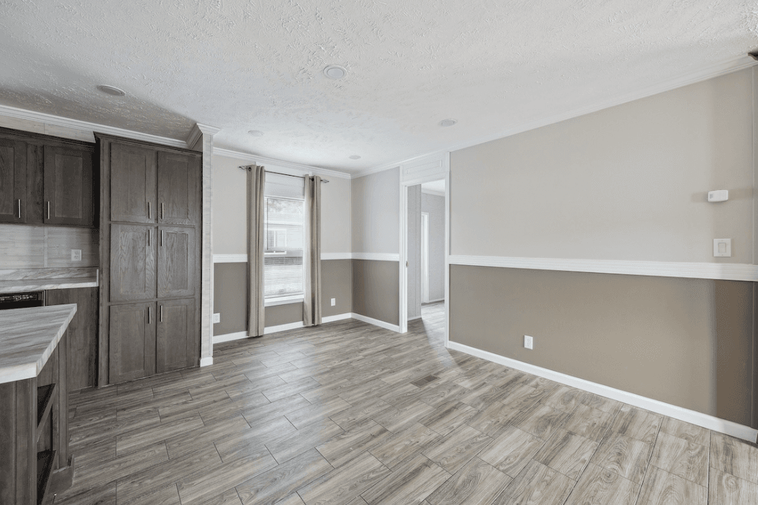 Md-52-32 interior home features