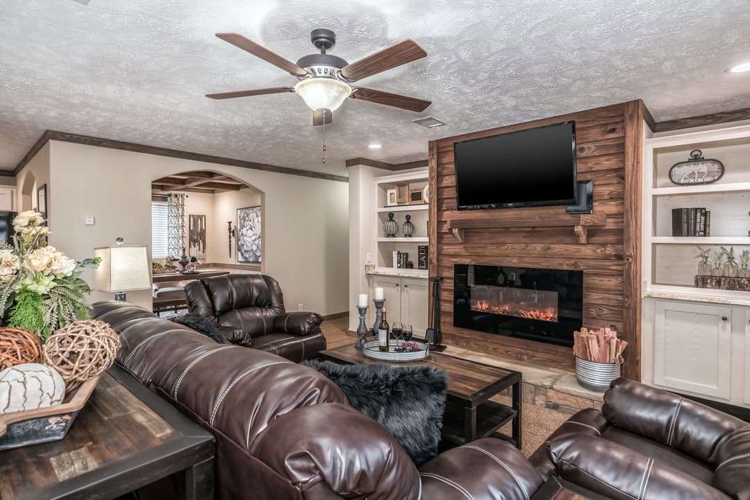 Kb-3242 interior home features