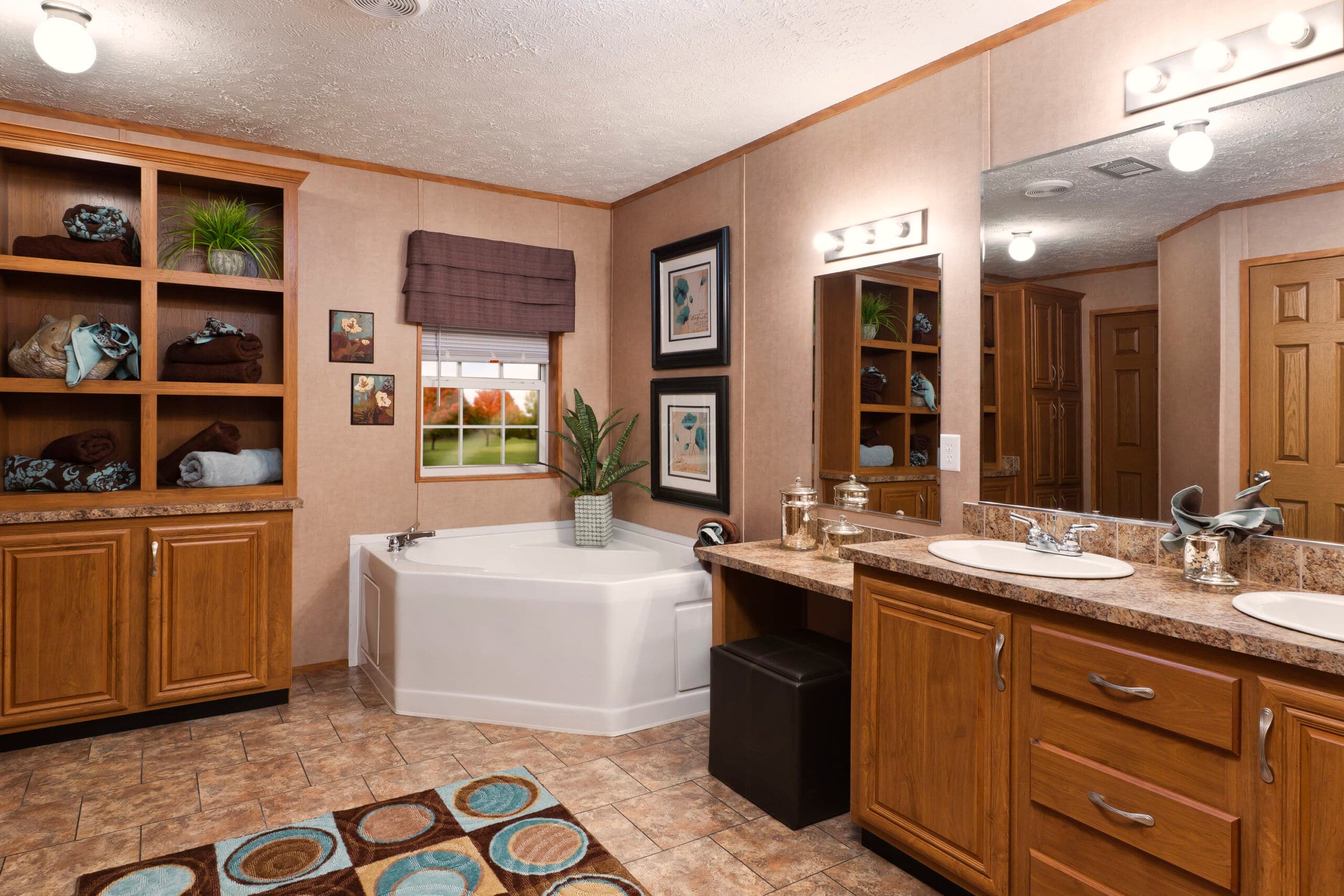 Md-13 bathroom home features