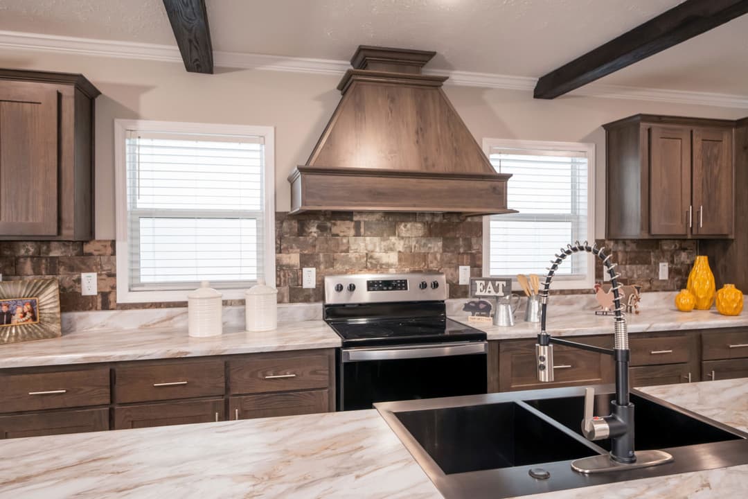 Md-54-32 the duke kitchen home features