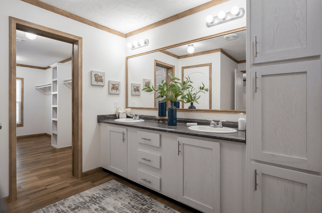 Md-61-32 kalispell bathroom home features