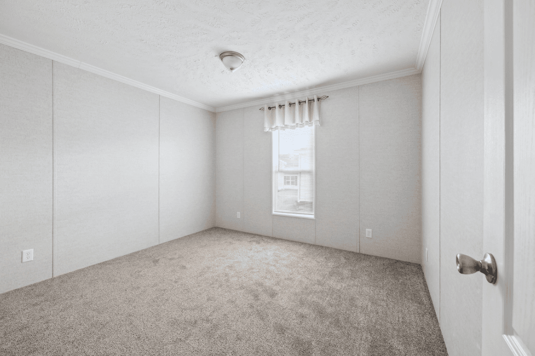 Md-52-32 bedroom home features