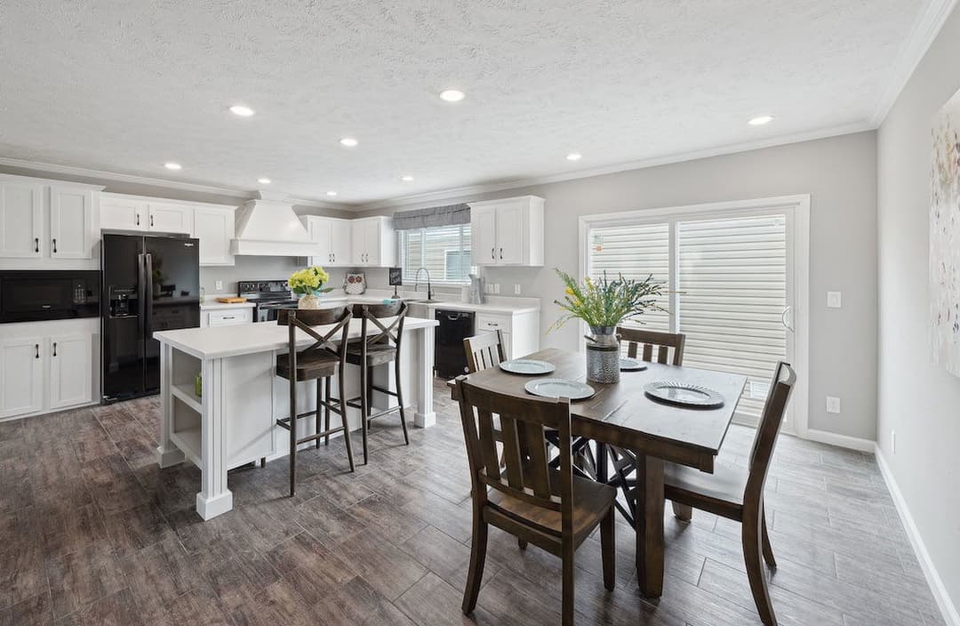 Md-30-32 josey wales interior and hero home features