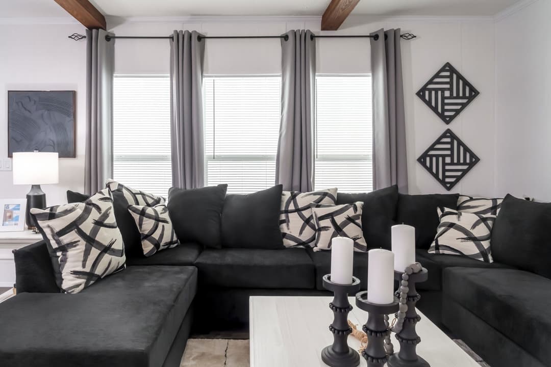 Md-53-32 interior home features