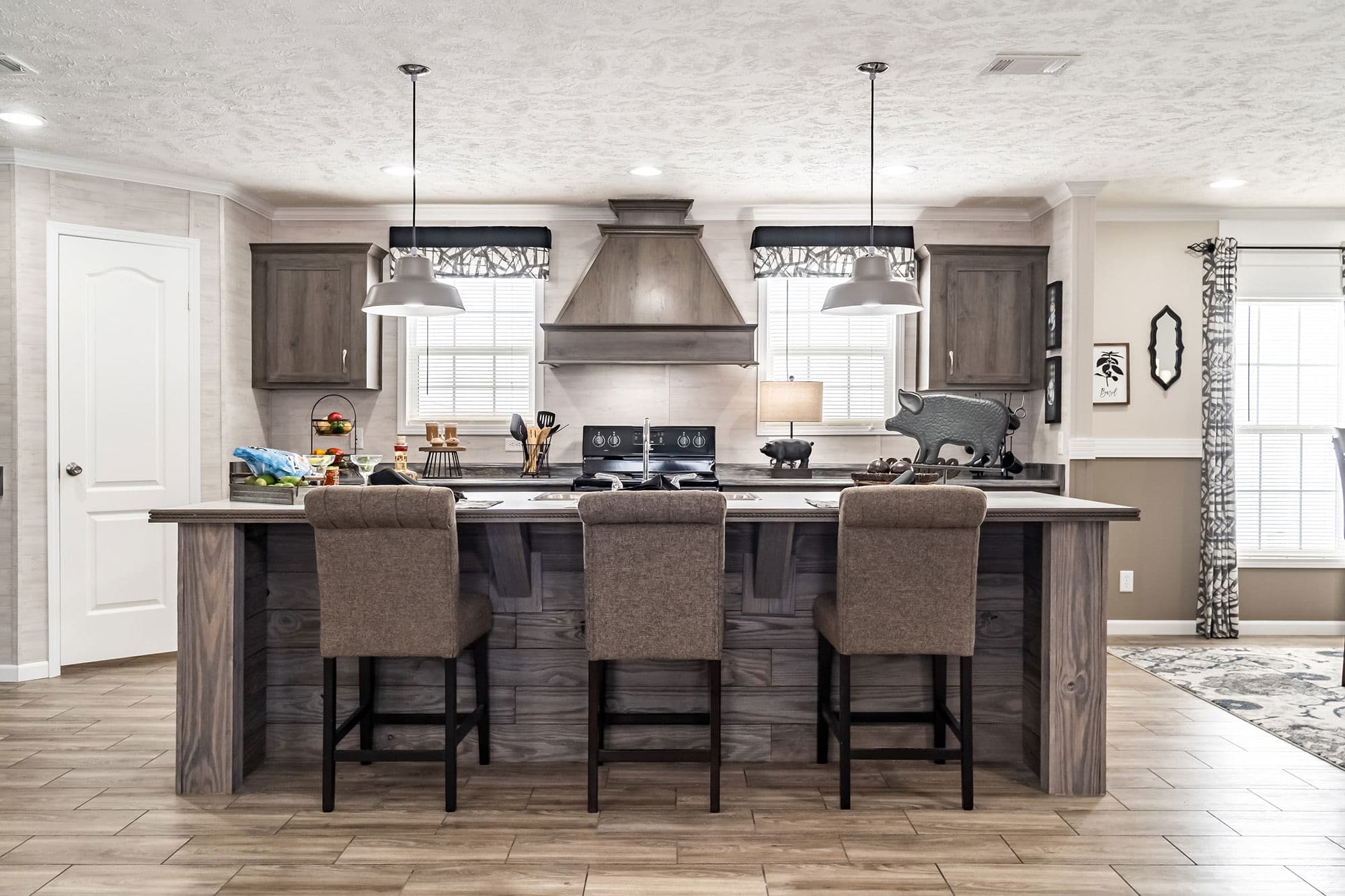 Md-41-32 kitchen home features