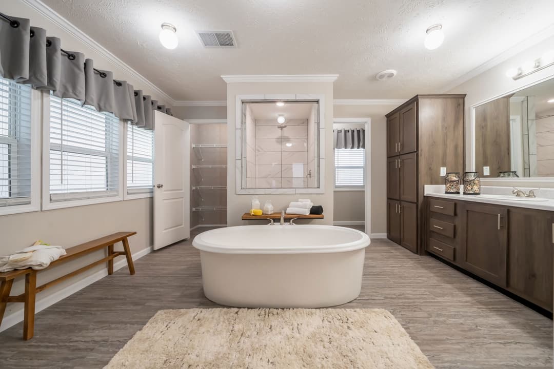 Md-54-32 the duke bathroom home features