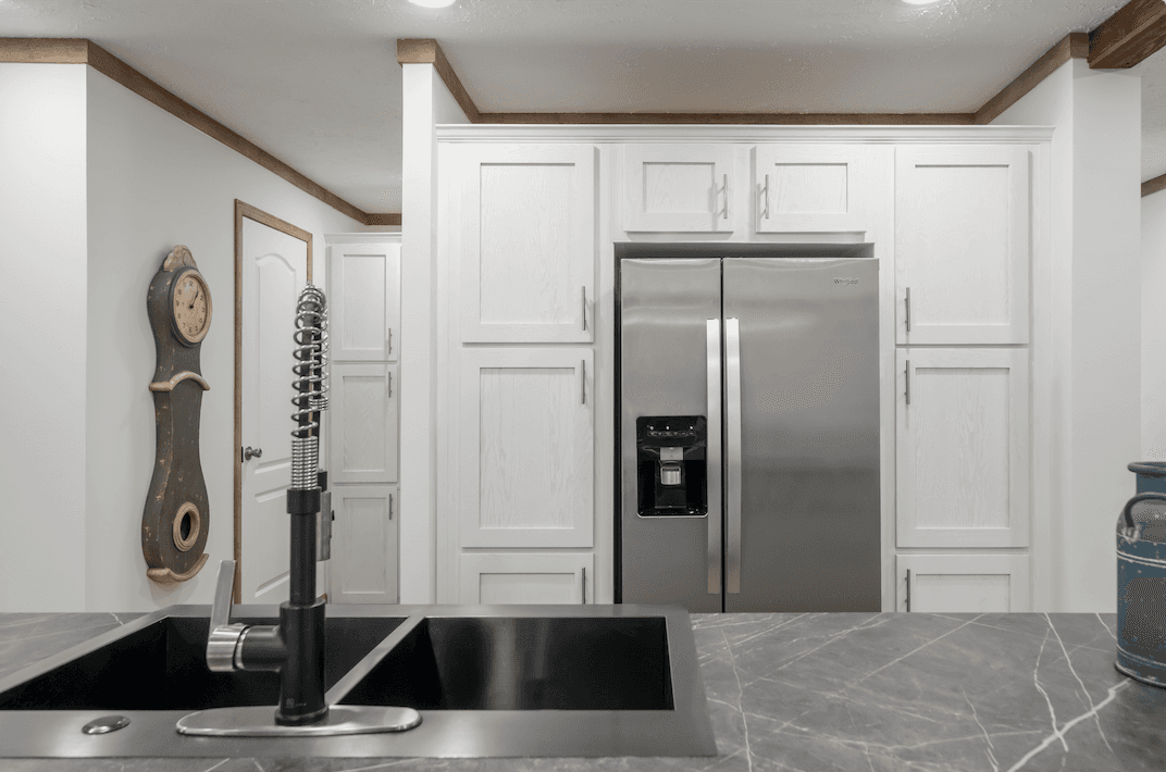 Md-61-32 kalispell kitchen home features