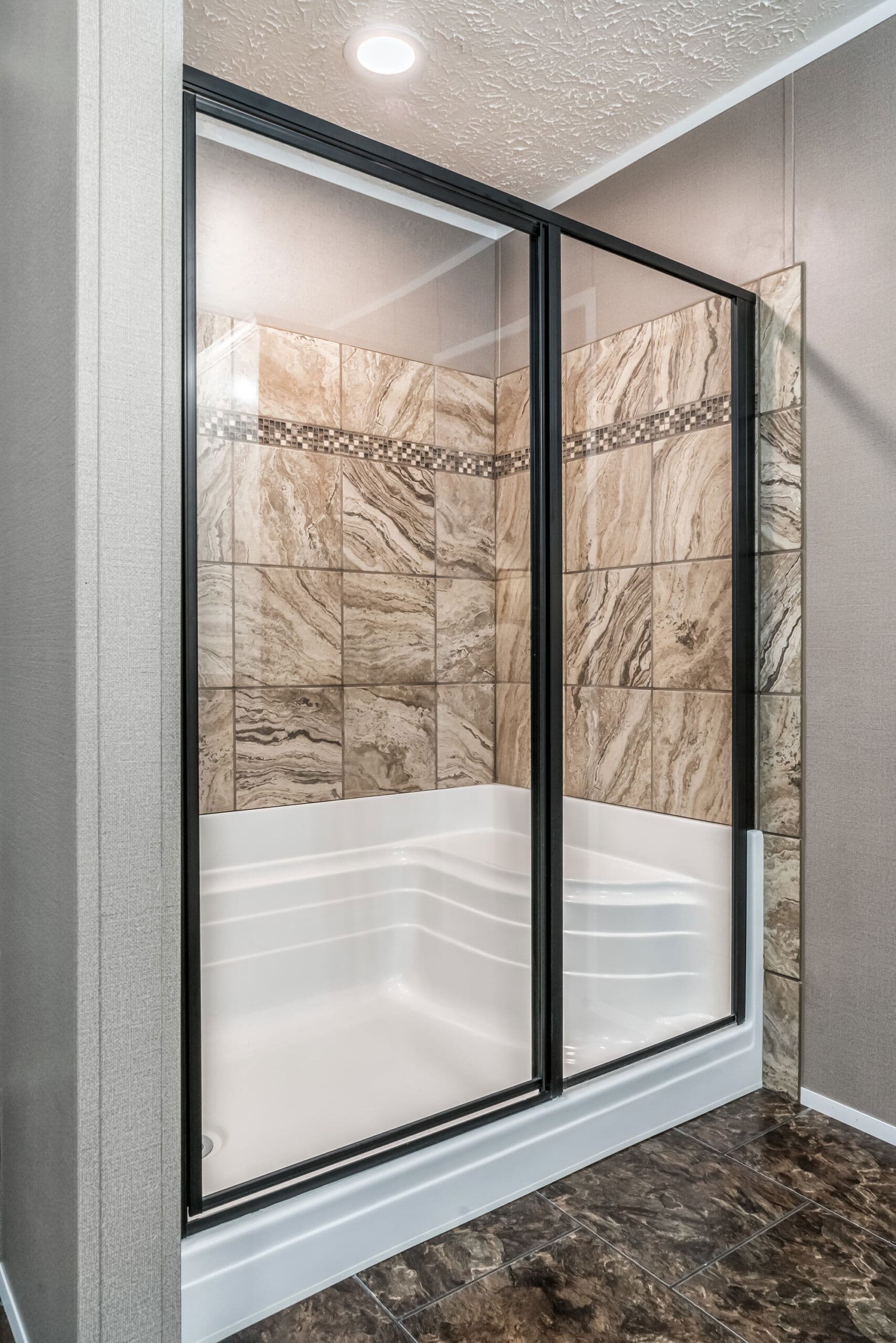 Md-32-32 bathroom home features