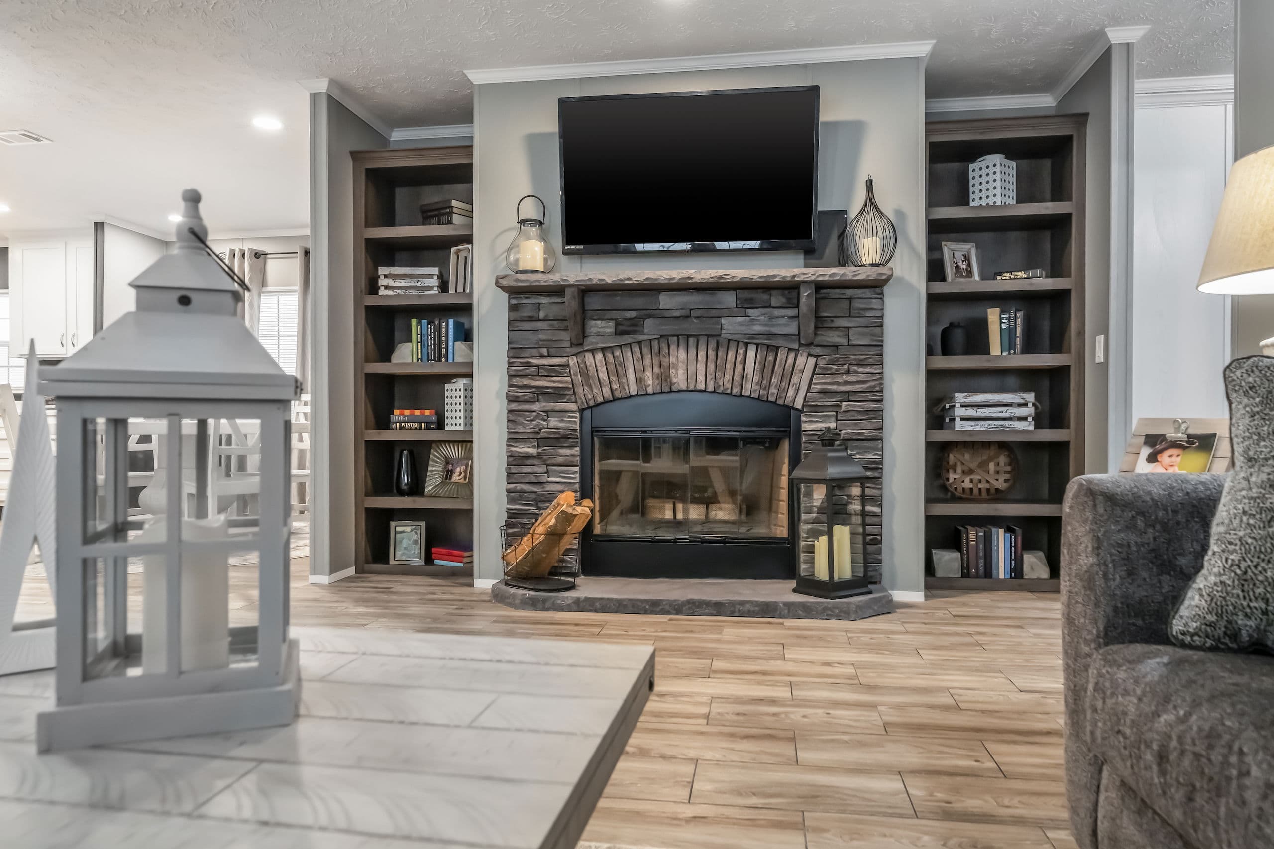 Md-50 interior home features