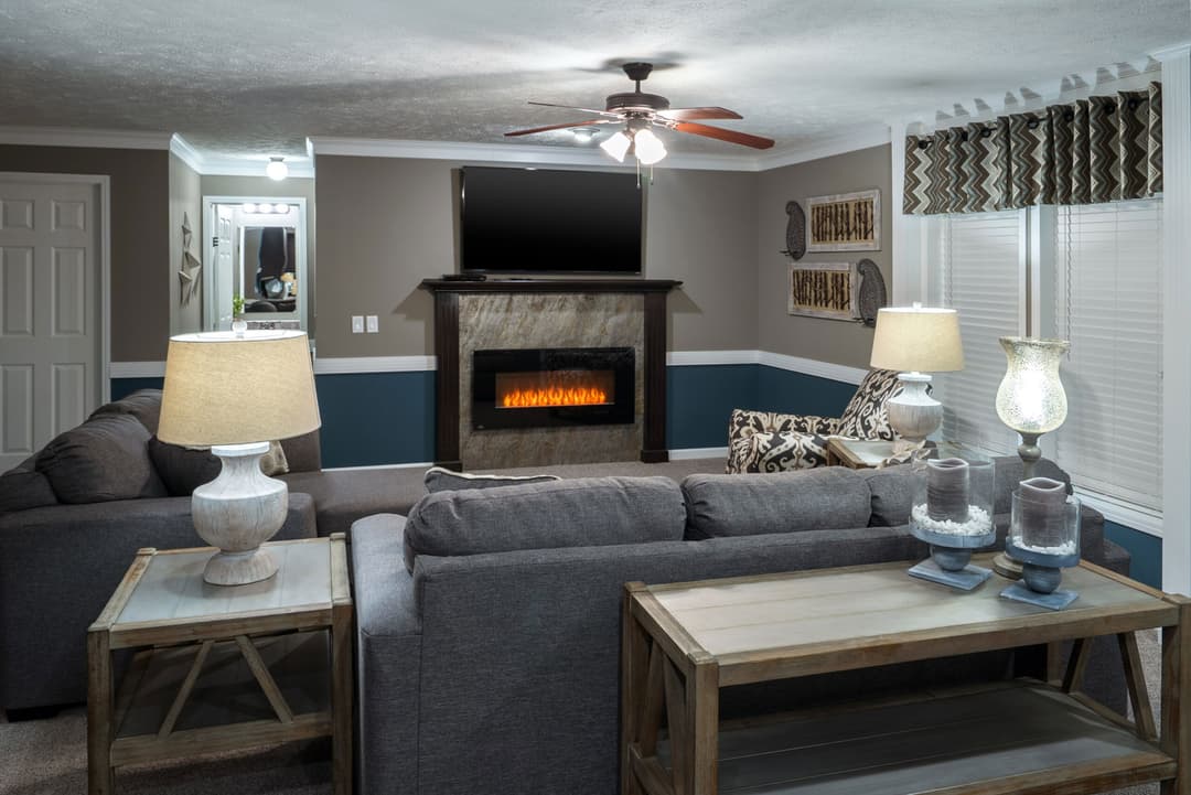 Md-24-32 interior home features