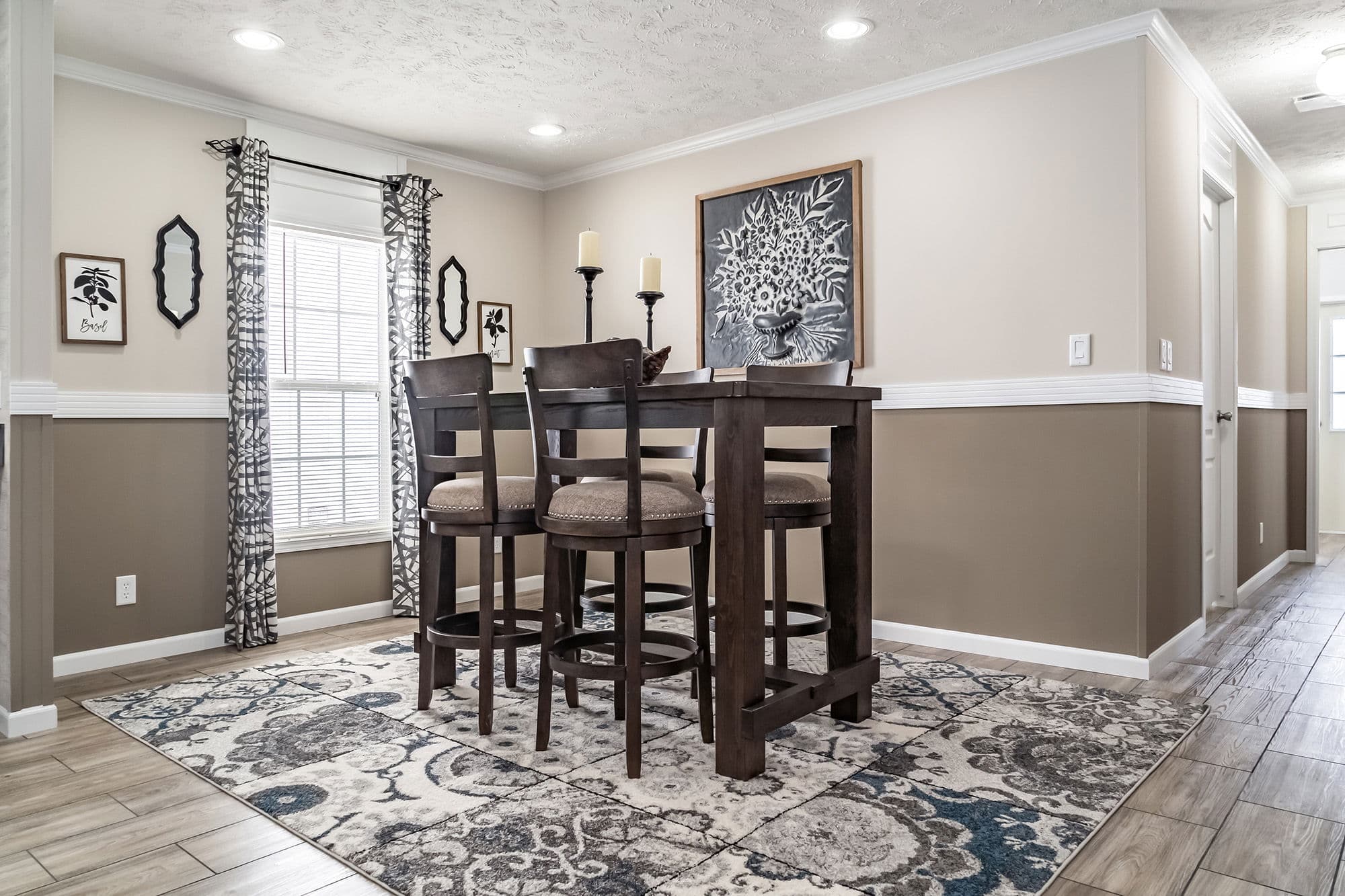 Md-41-32 interior home features