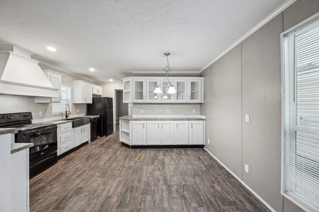 Md-102 kitchen home features