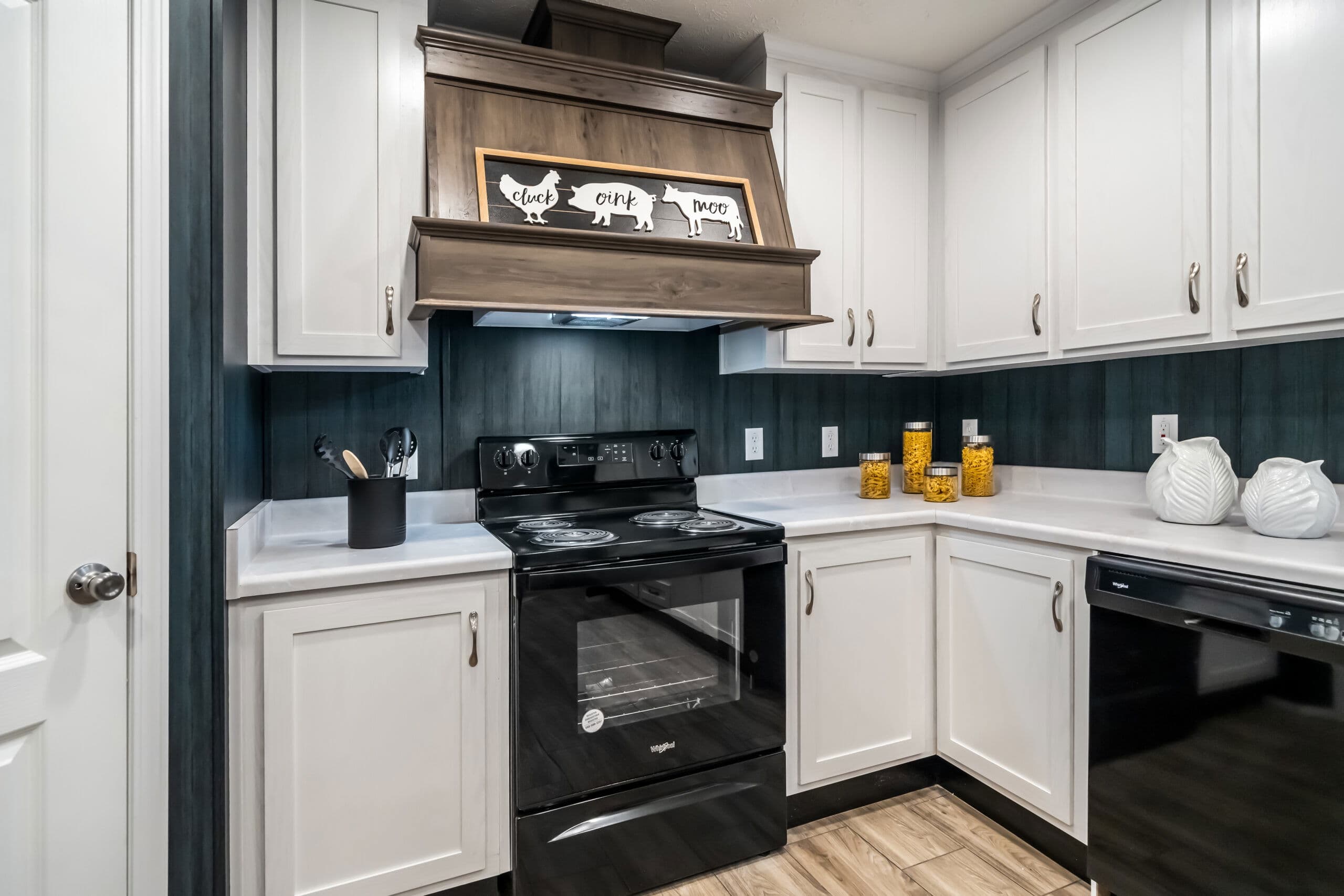 Md-50 kitchen home features