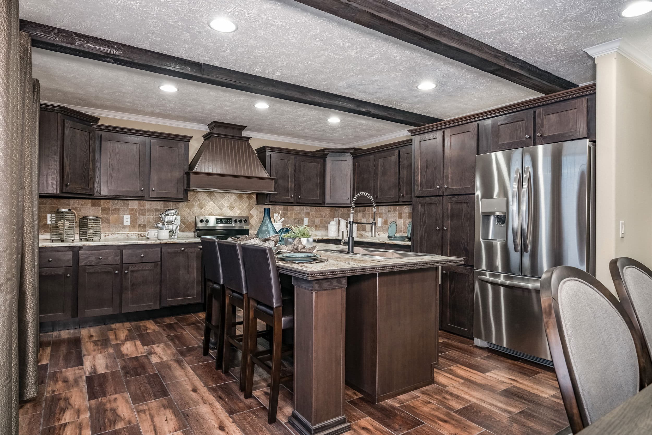 Kb-3244 kitchen home features