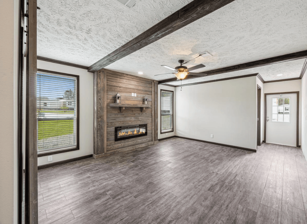 Md-32-76 big red interior home features