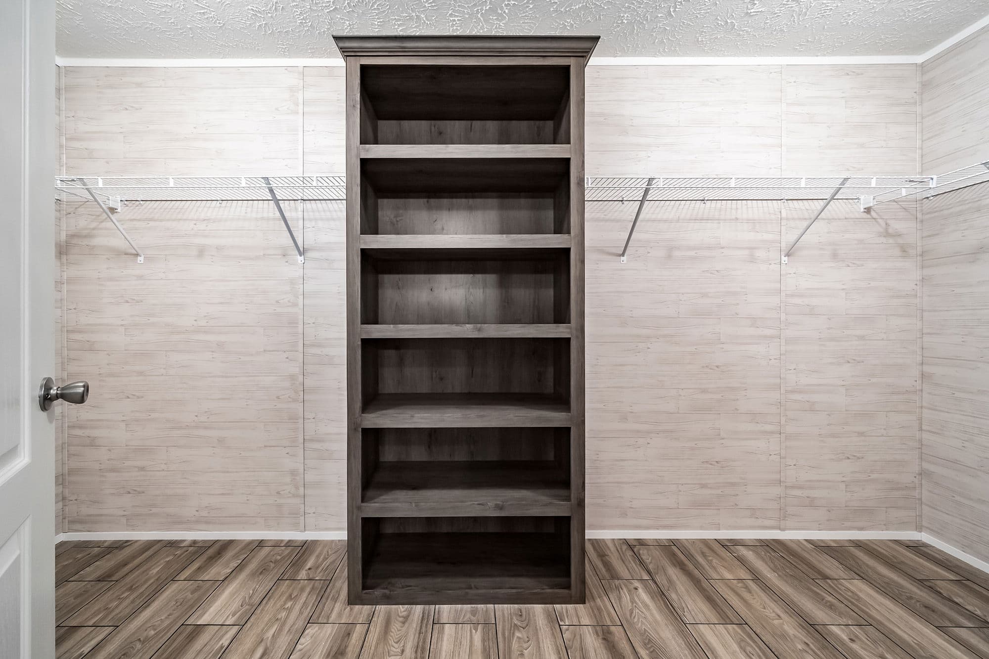 Md-41-32 interior home features